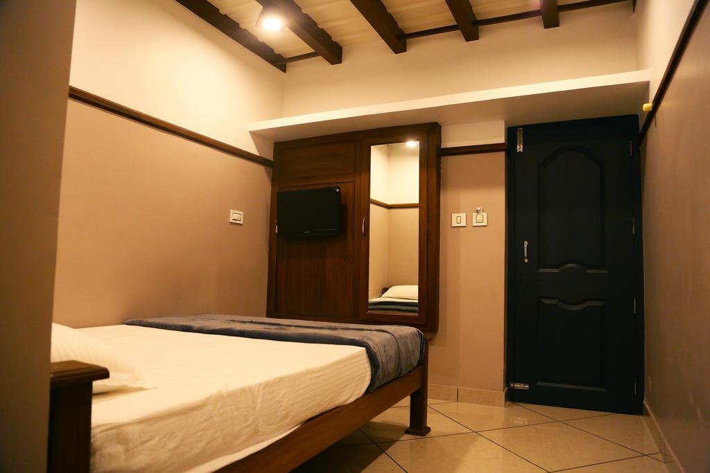 Icon Residency Hotel Kalpatta Exterior foto