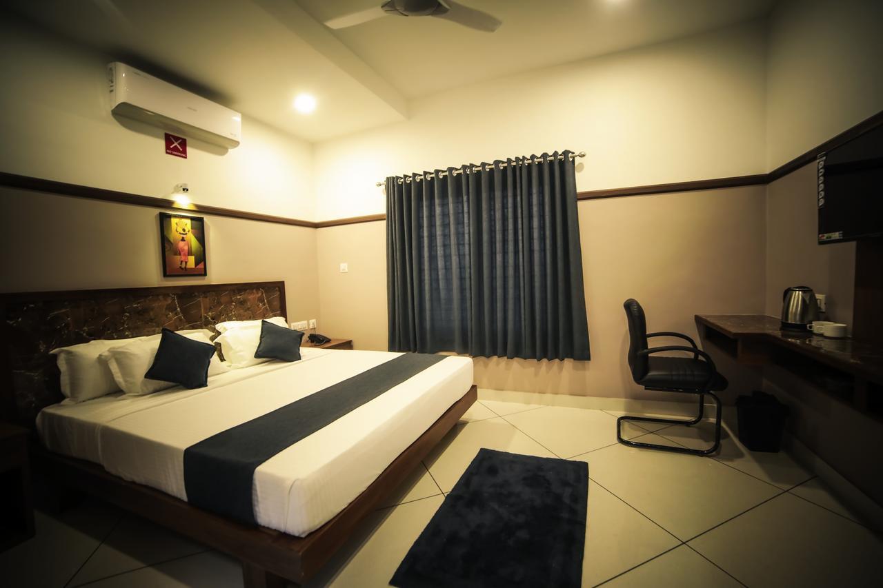 Icon Residency Hotel Kalpatta Exterior foto