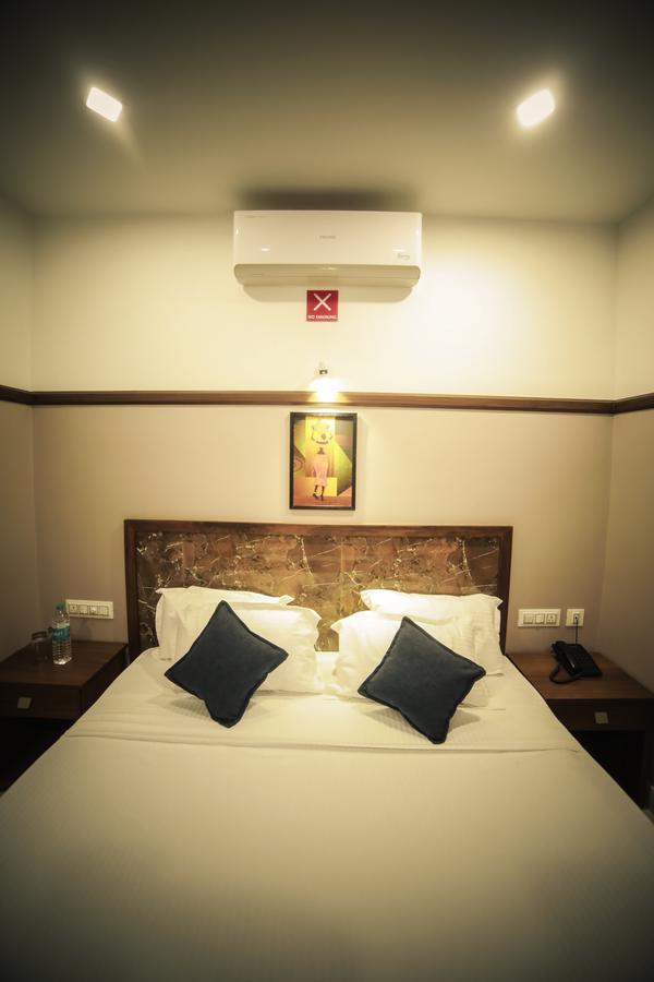 Icon Residency Hotel Kalpatta Exterior foto